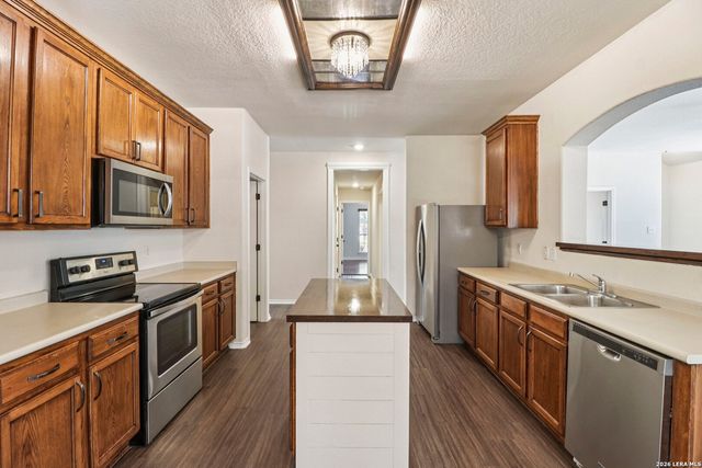 10723 Kobort, Helotes, TX 78023