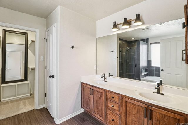 10723 Kobort, Helotes, TX 78023