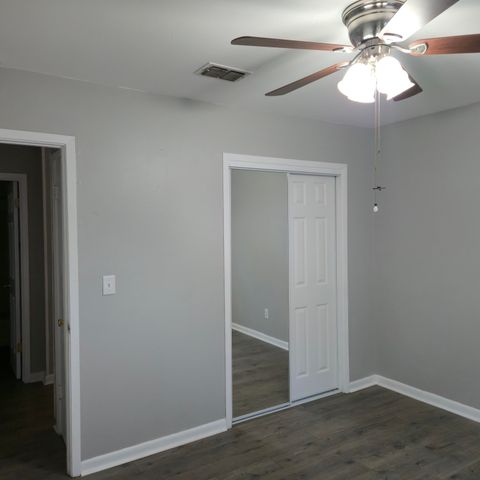 75 7th Avenue, Shalimar, FL 32579