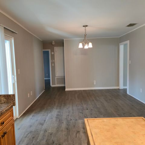 75 7th Avenue, Shalimar, FL 32579