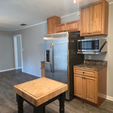 75 7th Avenue, Shalimar, FL 32579