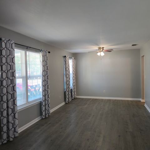 75 7th Avenue, Shalimar, FL 32579