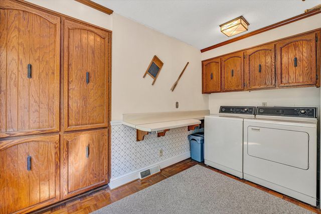 99 Raglin Branch LN, Ferrum, VA 24088