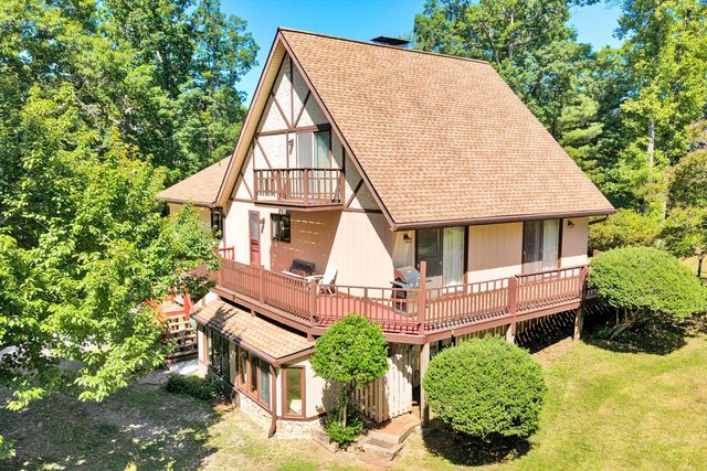 99 Raglin Branch LN, Ferrum, VA 24088