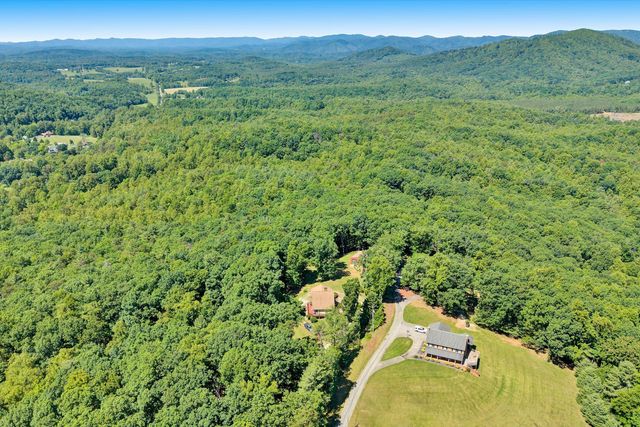 99 Raglin Branch LN, Ferrum, VA 24088