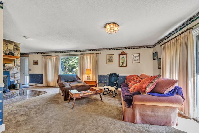 99 Raglin Branch LN, Ferrum, VA 24088