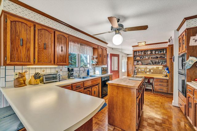 99 Raglin Branch LN, Ferrum, VA 24088