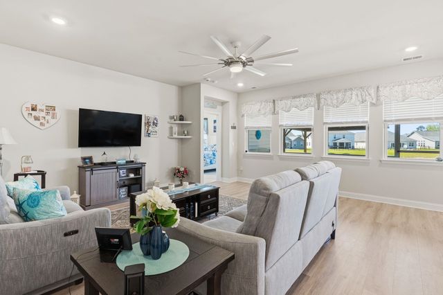 1138 Heather Glen Blvd., Little River, SC 29566