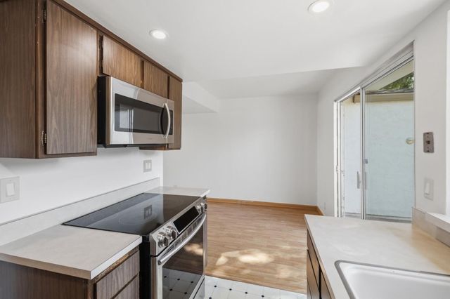 194 Oak Brook Circle, San Jose, CA 95139