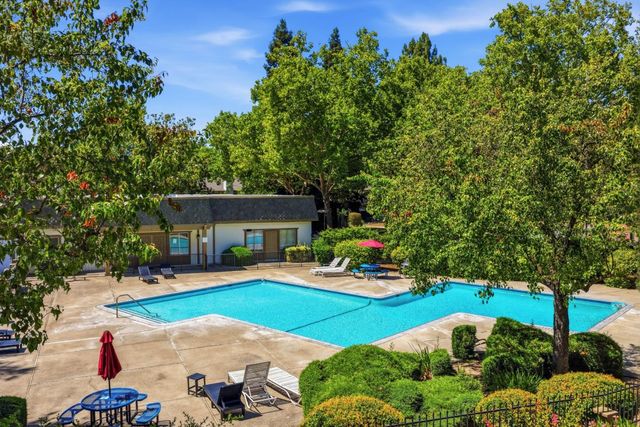 194 Oak Brook Circle, San Jose, CA 95139