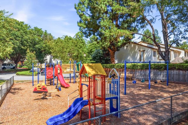 194 Oak Brook Circle, San Jose, CA 95139