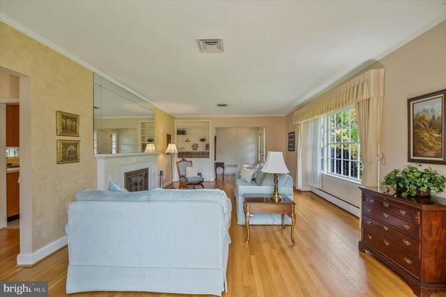 6433 VALE ST, Alexandria, VA 22312