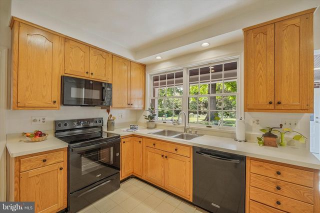6433 VALE ST, Alexandria, VA 22312