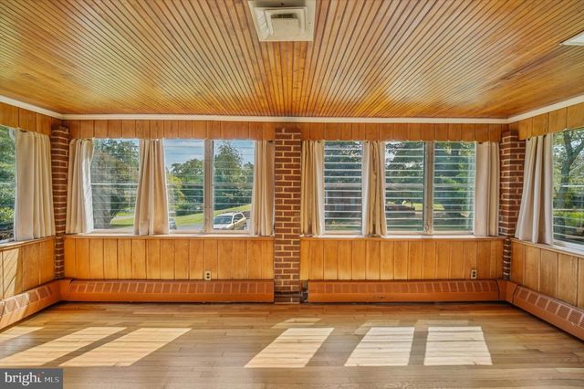 6433 VALE ST, Alexandria, VA 22312