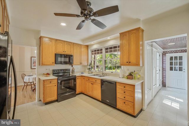 6433 VALE ST, Alexandria, VA 22312