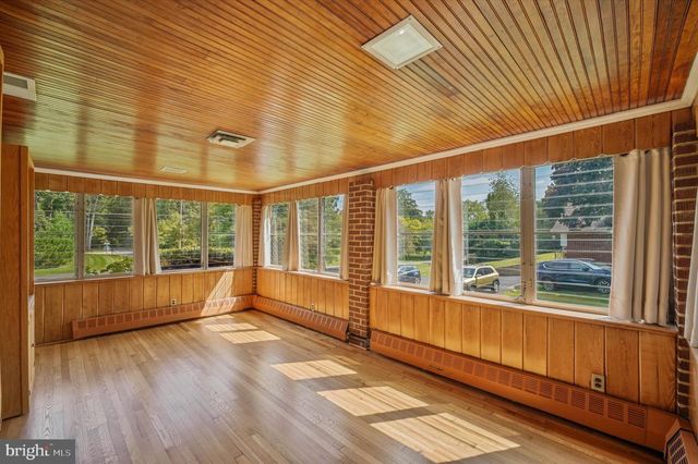 6433 VALE ST, Alexandria, VA 22312