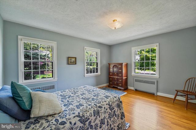 6433 VALE ST, Alexandria, VA 22312