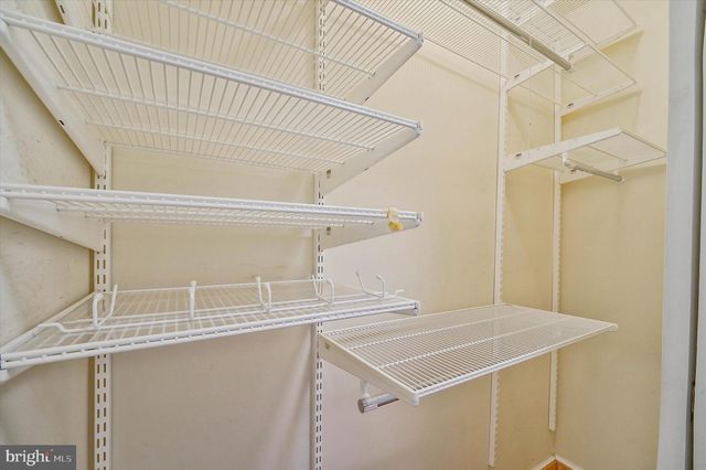 6433 VALE ST, Alexandria, VA 22312