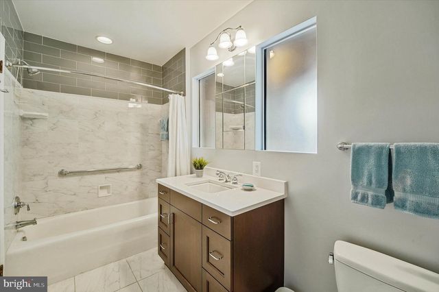 6433 VALE ST, Alexandria, VA 22312