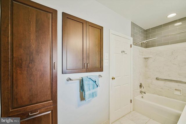 6433 VALE ST, Alexandria, VA 22312
