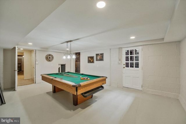 6433 VALE ST, Alexandria, VA 22312
