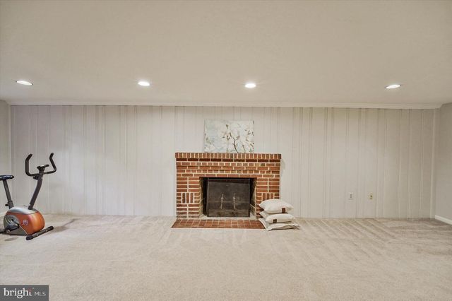 6433 VALE ST, Alexandria, VA 22312
