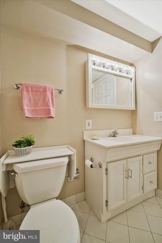6433 VALE ST, Alexandria, VA 22312