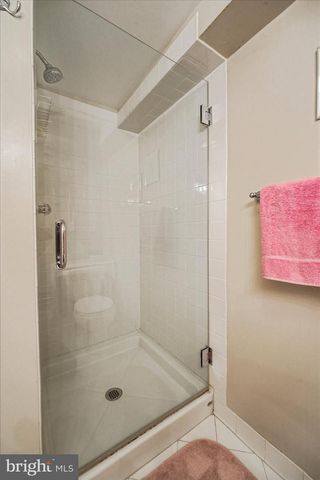 6433 VALE ST, Alexandria, VA 22312