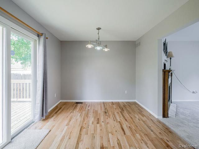 21728 Ruth Street, Farmington, MI 48336