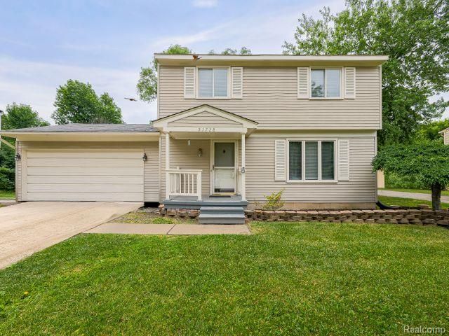 21728 Ruth Street, Farmington, MI 48336