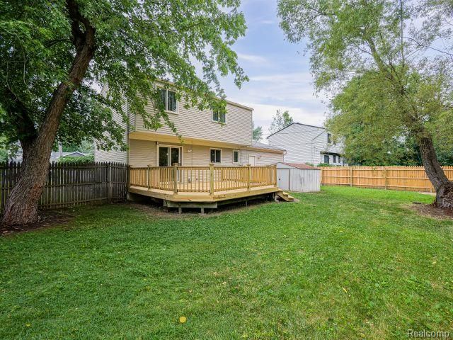 21728 Ruth Street, Farmington, MI 48336