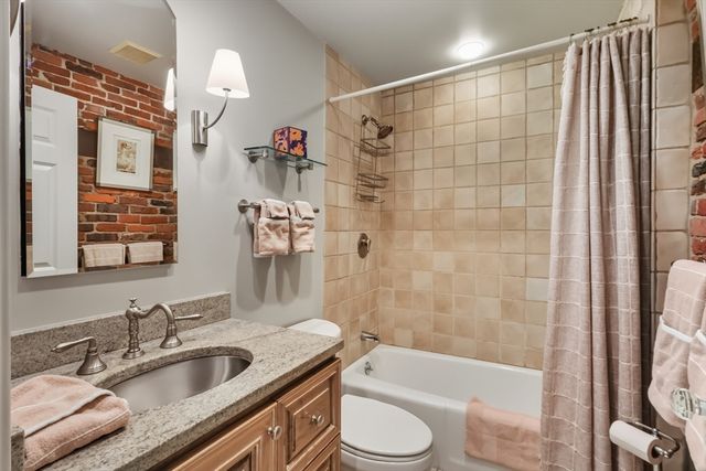 130 Fulton St. 7, Boston, MA 02109