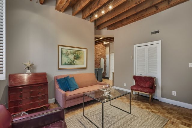 130 Fulton St. 7, Boston, MA 02109