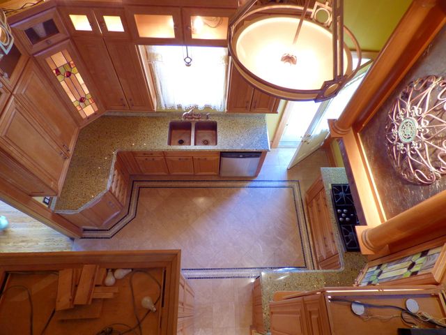 121 Monroe Avenue, Elgin, IL 60123