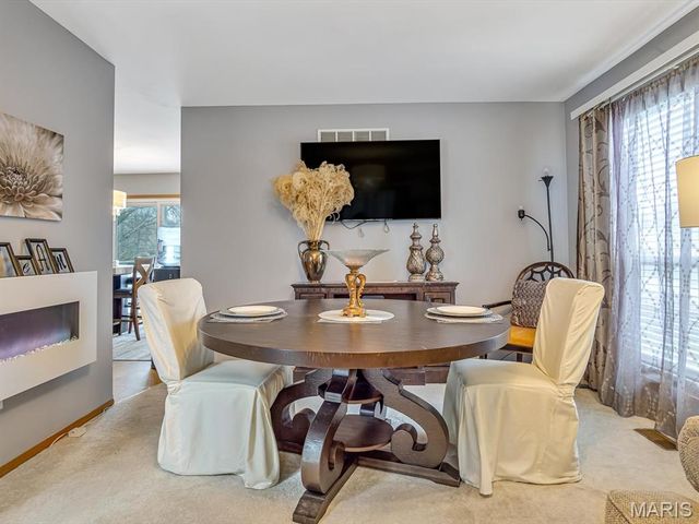 518 Deer Creek Road, O'fallon, IL 62269