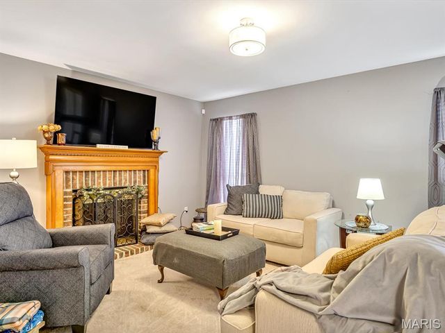 518 Deer Creek Road, O'fallon, IL 62269