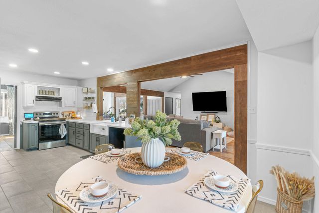 109 W Oak Street, Nixa, MO 65714