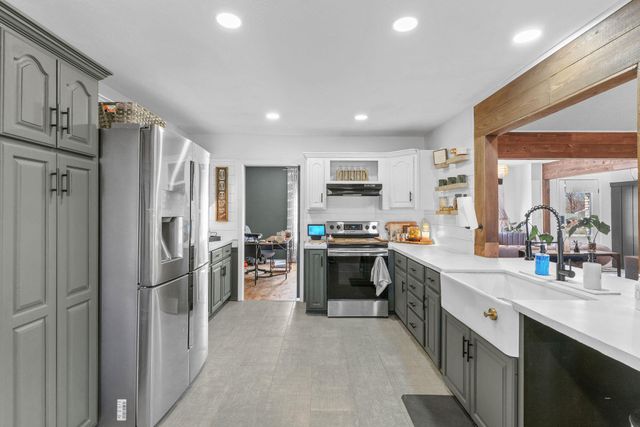 109 W Oak Street, Nixa, MO 65714