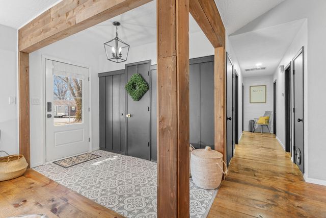 109 W Oak Street, Nixa, MO 65714