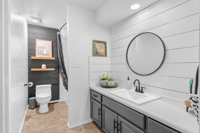 109 W Oak Street, Nixa, MO 65714