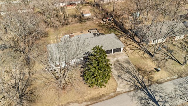 109 W Oak Street, Nixa, MO 65714