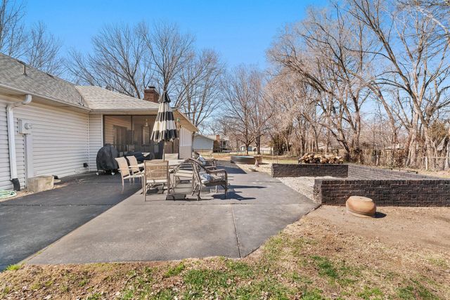 109 W Oak Street, Nixa, MO 65714