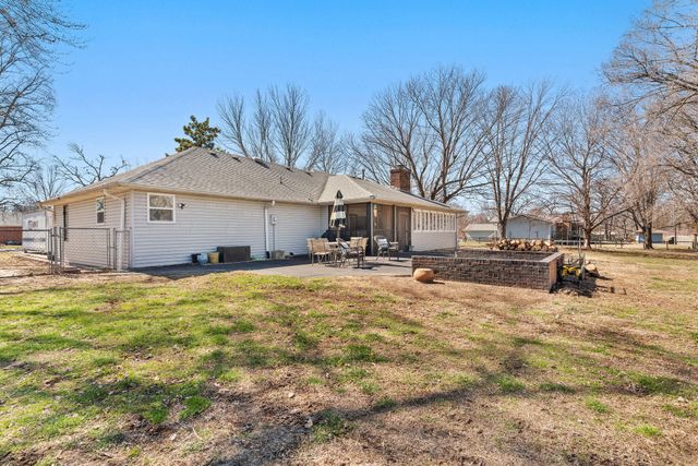 109 W Oak Street, Nixa, MO 65714