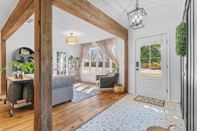 109 W Oak Street, Nixa, MO 65714