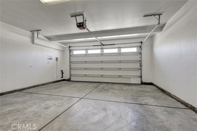 5750 Kingsbury Road, Palmdale, CA 93552