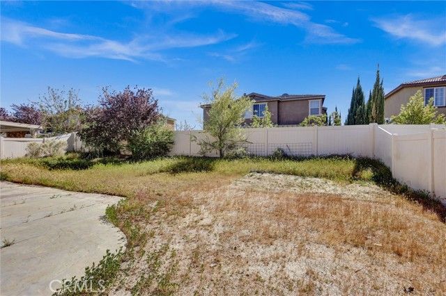 5750 Kingsbury Road, Palmdale, CA 93552