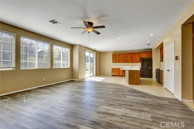 5750 Kingsbury Road, Palmdale, CA 93552