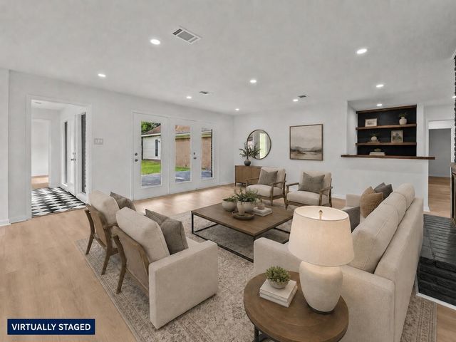5762 Birdwood Road, Houston, TX 77096