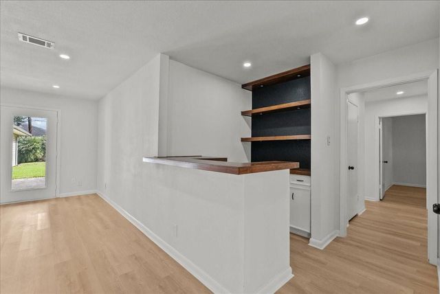 5762 Birdwood Road, Houston, TX 77096