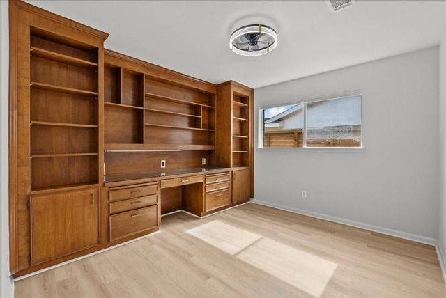 5762 Birdwood Road, Houston, TX 77096